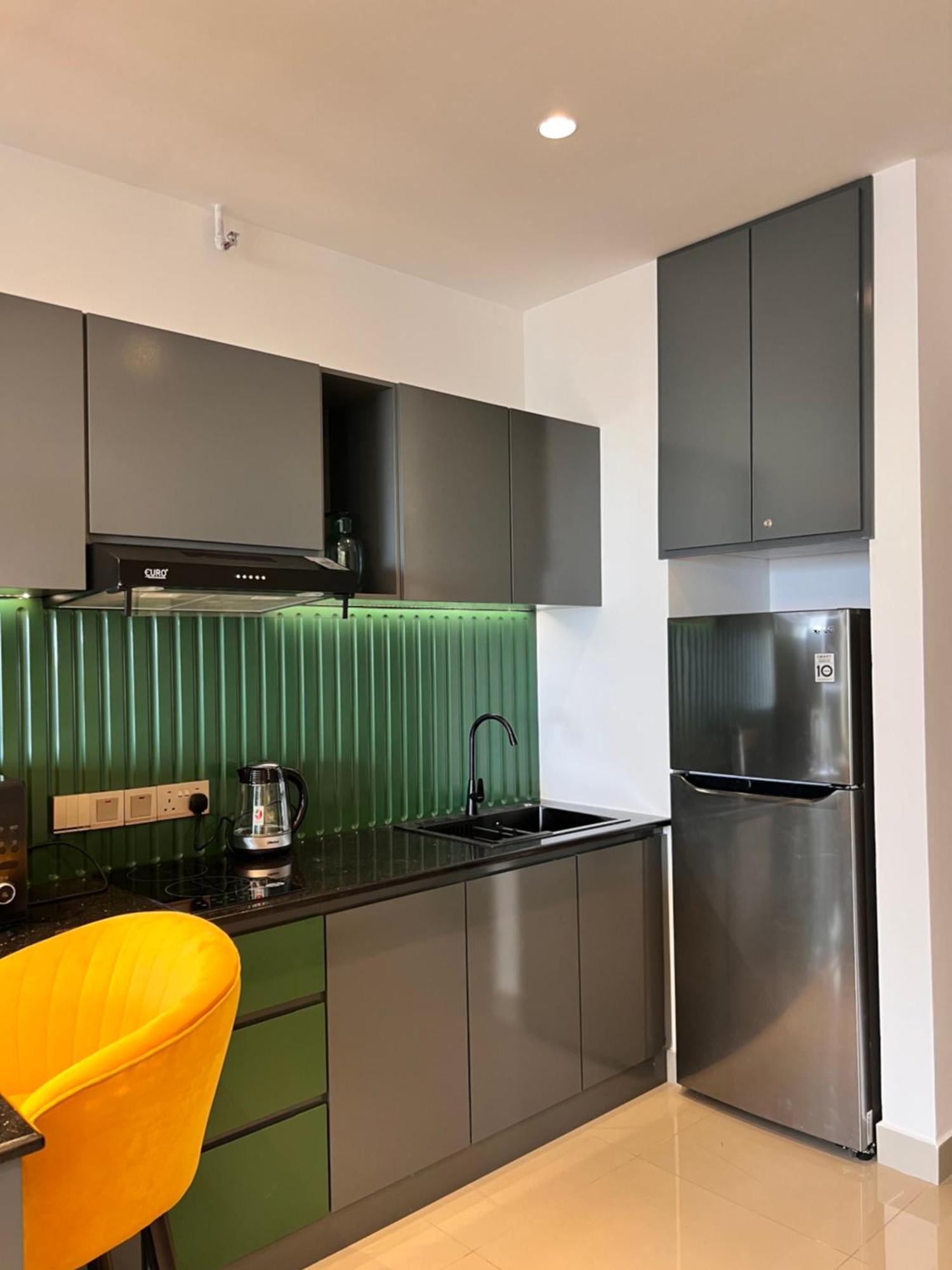 Ocean Breeze Negombo- Tidesend Luxury Beach Apartments Ngoại thất bức ảnh