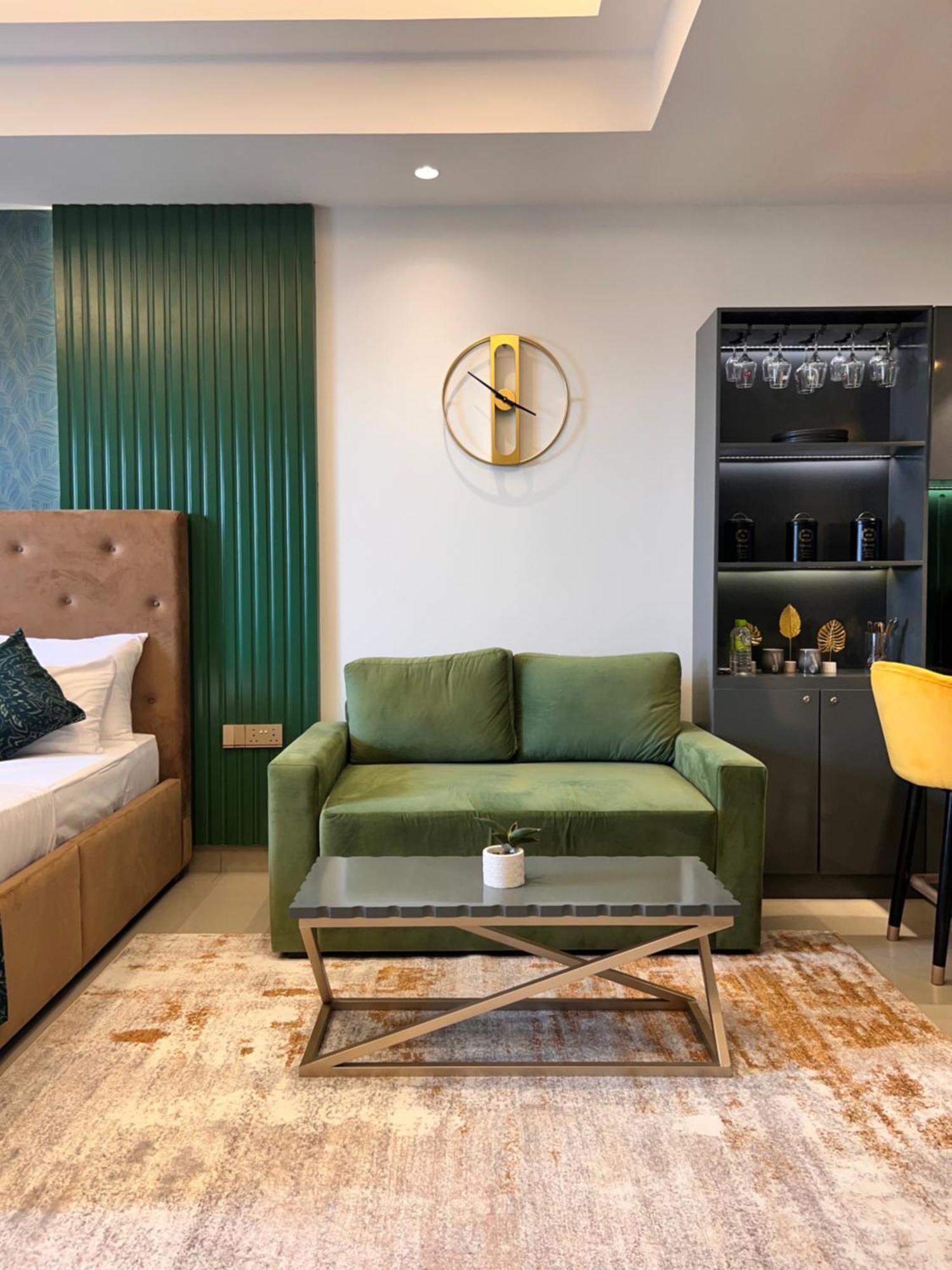 Ocean Breeze Negombo- Tidesend Luxury Beach Apartments Ngoại thất bức ảnh