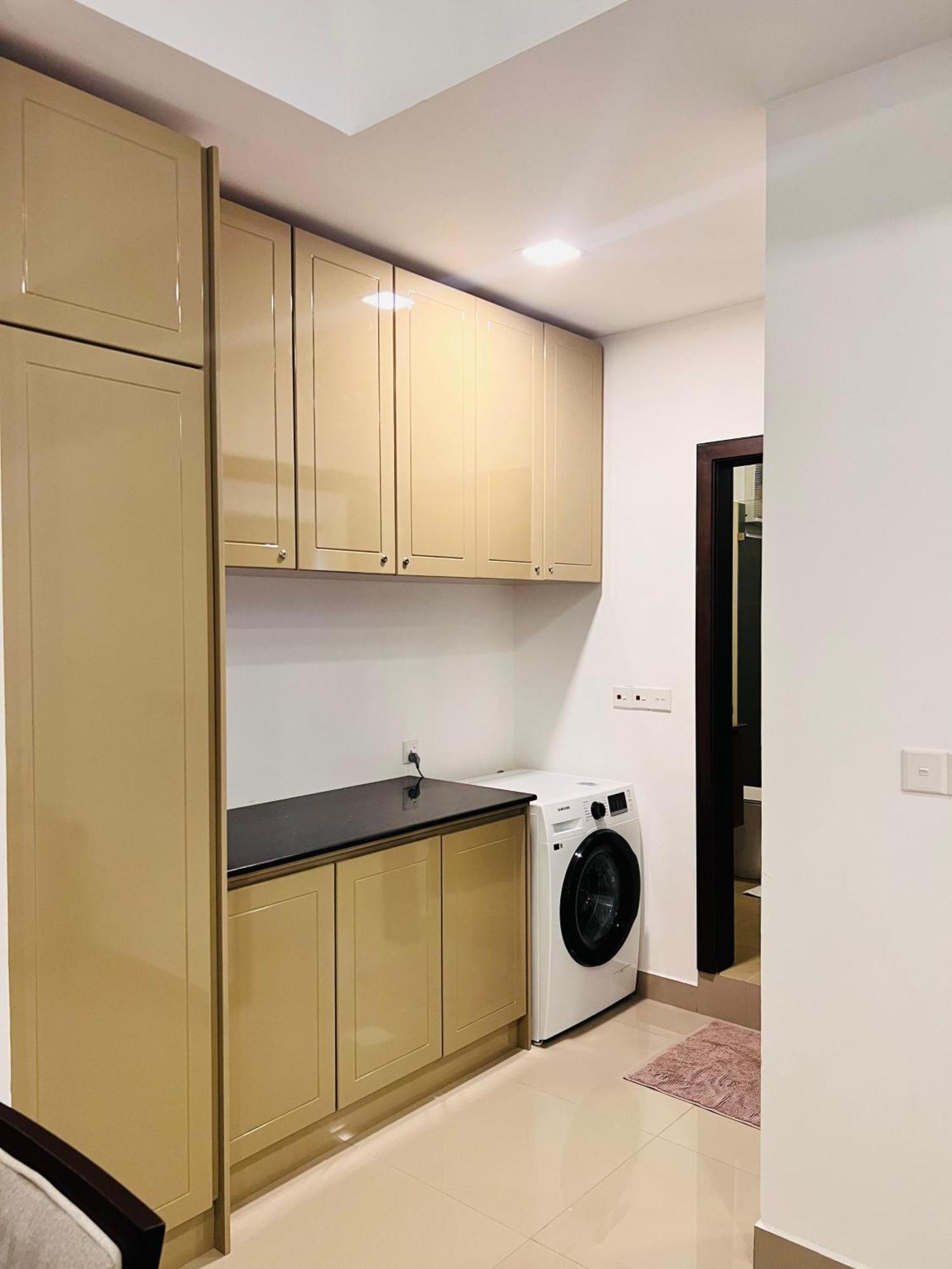 Ocean Breeze Negombo- Tidesend Luxury Beach Apartments Ngoại thất bức ảnh