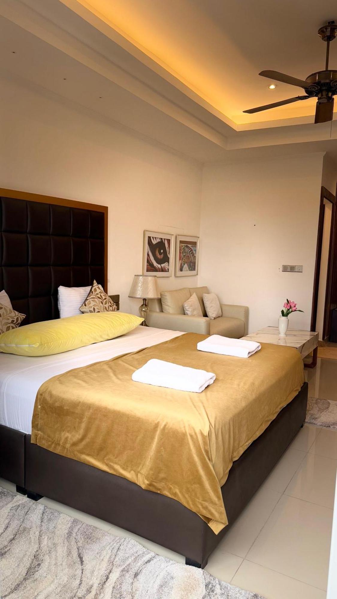Ocean Breeze Negombo- Tidesend Luxury Beach Apartments Ngoại thất bức ảnh